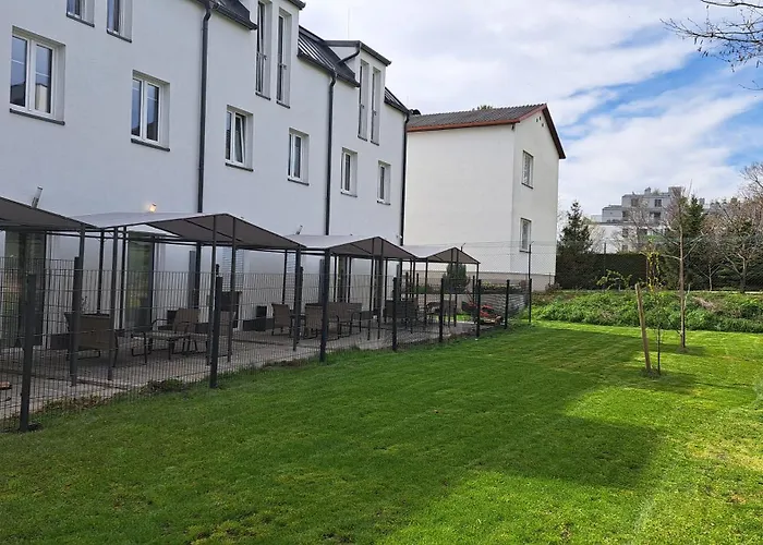 Mh Apartments